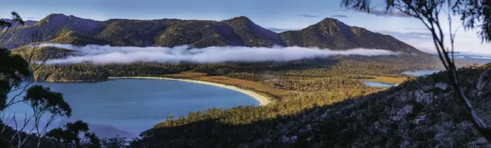 Framed Print : The magnificent Wineglass Bay in the morning, Freycinet National Park, Tasmania Framed Print : The magnificent Wineglass Bay in the morning, Freycinet National Park, Tasmania