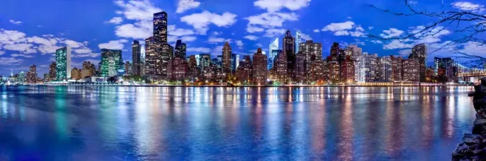 Framed Print : Manhattan skyline at dusk Framed Print : Manhattan skyline at dusk