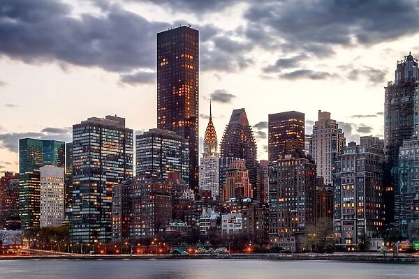 Manhattan skyline view from Roosevelt Island