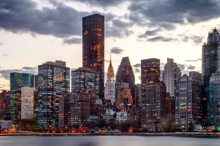Framed Print : Manhattan skyline view from Roosevelt Island