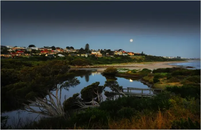 Framed Print : Maria creek moonrise, Victor Harbour, South Australia