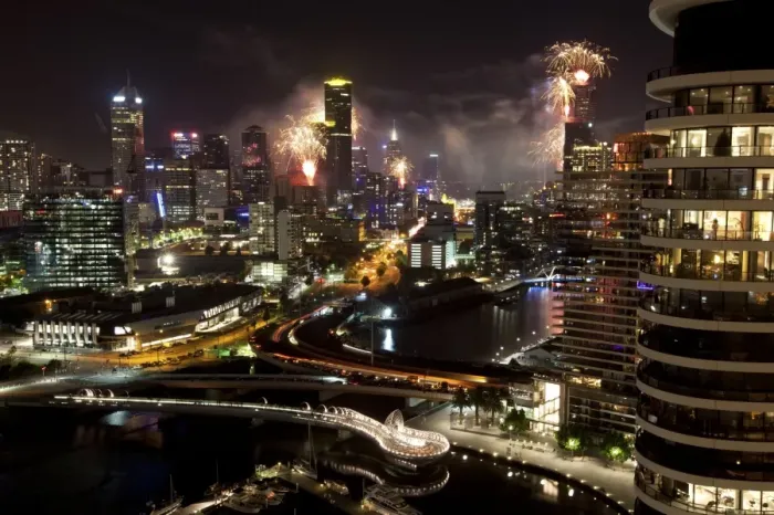 Framed Print : Melbourne fireworks over Yarra river Framed Print : Melbourne fireworks over Yarra river