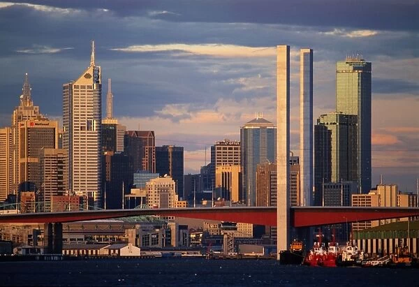 Melbourne Skyline, with New Bolte Bridge