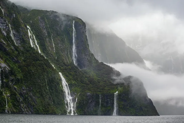 Framed Print : Milford Sound - New Zealand Framed Print : Milford Sound - New Zealand