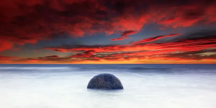 Framed Print : Moeraki Boulders sunrise Framed Print : Moeraki Boulders sunrise