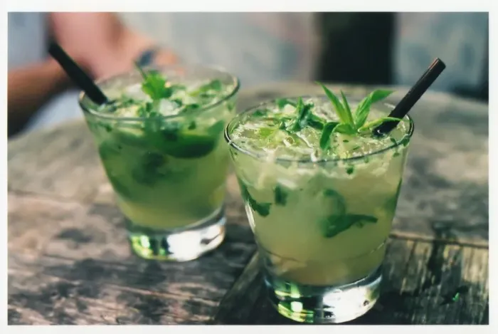 Framed Print : Mojito cocktails