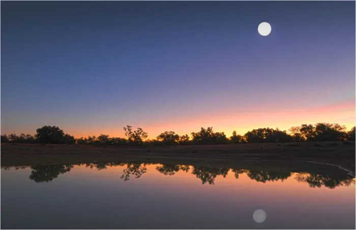 Framed Print : Moon rising over a lagoon at Comeroo, outback New South Wales, Australia Framed Print : Moon rising over a lagoon at Comeroo, outback New South Wales, Australia