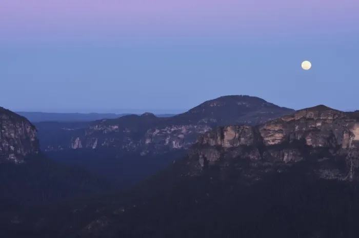 Framed Print : Moonrise over the Grose Valley