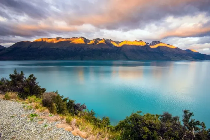 Framed Print : Morning light at lake Wakatipu Framed Print : Morning light at lake Wakatipu
