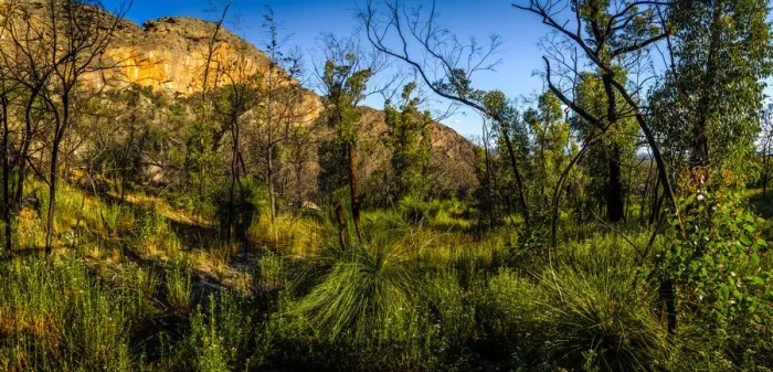 Framed Print : Mount Stapylton in Grampians National Park, Victoria Framed Print : Mount Stapylton in Grampians National Park, Victoria