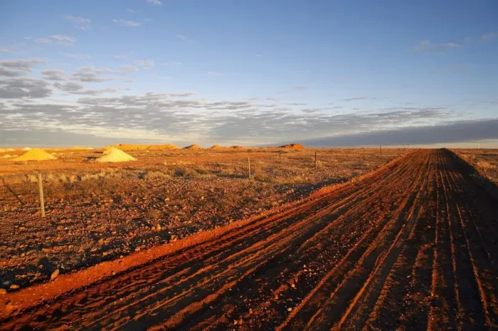 Framed Print : Opal mining area in Coober Pedy in the South Australian Outback Framed Print : Opal mining area in Coober Pedy in the South Australian Outback