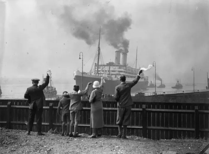 Framed Print : Orontes. Well-wishers wave goodbye to Douglas Jardine and the other members of the MCC 