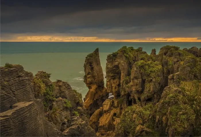 Framed Print : Pancake rocks, Punakaiki, west coast, south island, New Zealand Framed Print : Pancake rocks, Punakaiki, west coast, south island, New Zealand