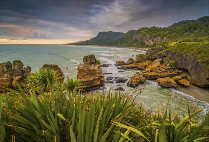 Framed Print : Pancake rocks, Punakaiki, west coast, south island, New Zealand Framed Print : Pancake rocks, Punakaiki, west coast, south island, New Zealand