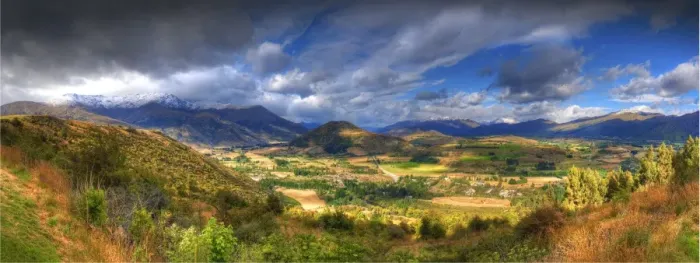 Framed Print : A panorama of the Cardrona valley showing the beautiful autumn colours, south island, New Zealand Framed Print : A panorama of the Cardrona valley showing the beautiful autumn colours, south island, New Zealand