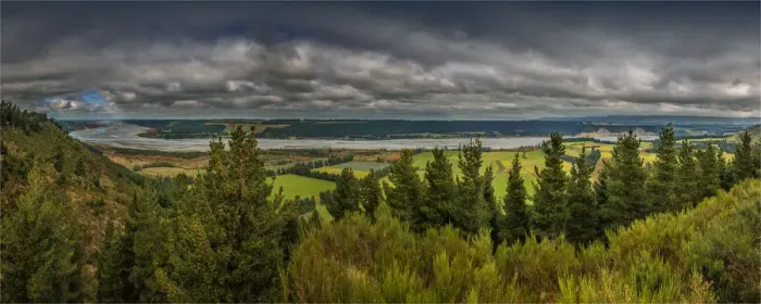 Framed Print : Panorama of the Waimakariri River gorge and surrounding countryside, South Island New Zealand