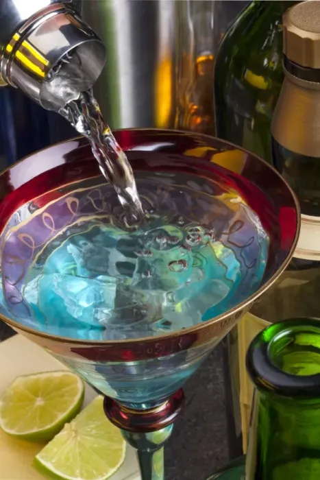 Framed Print : Pouring a Vodka Martini