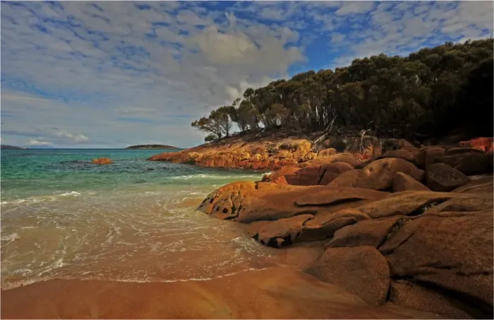 Framed Print : Promise bay, east coastline of the island state, Tasmania, Australia Framed Print : Promise bay, east coastline of the island state, Tasmania, Australia