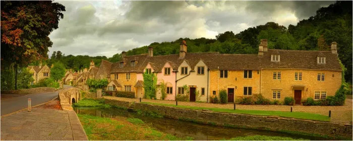 Framed Print : The quaint, historic and picture-book village of Castle Combe, Wiltshire, England Framed Print : The quaint, historic and picture-book village of Castle Combe, Wiltshire, England