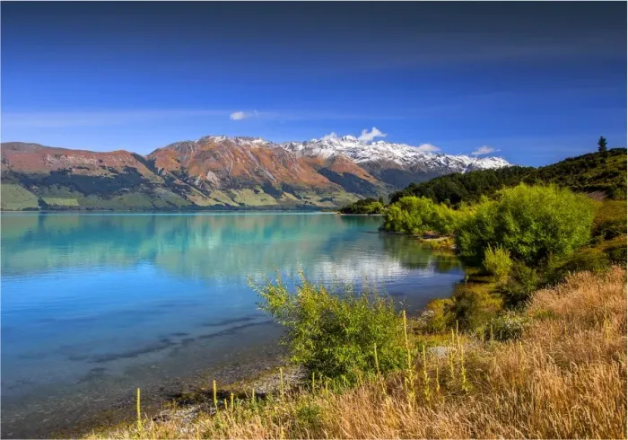 Framed Print : Reflections in lake Wakatipu, South Island, New Zealand
