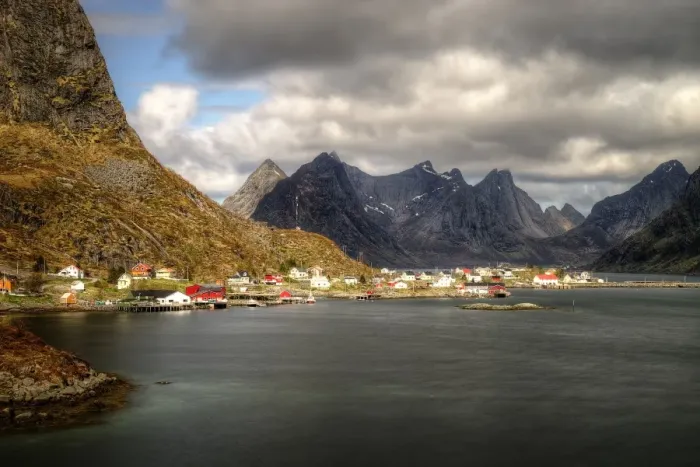 Framed Print : Reine fishing village in Lofoten Archipelago Framed Print : Reine fishing village in Lofoten Archipelago