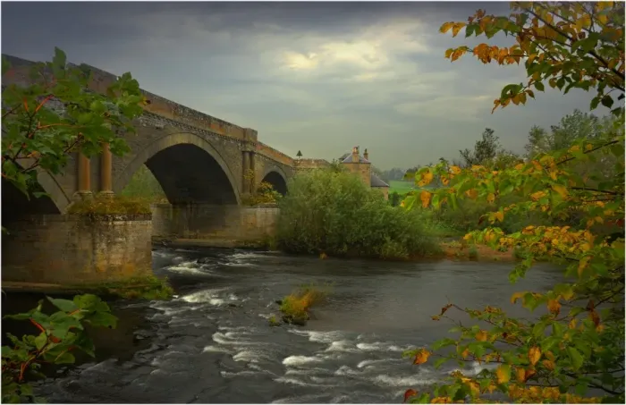 Framed Print : The river Tweed in the borders area of south eastern Scotland