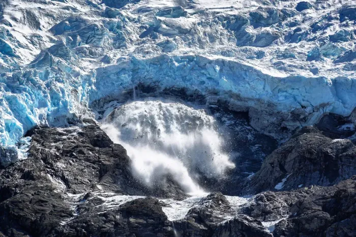 Framed Print : Rob Roy Glacier Avalanche