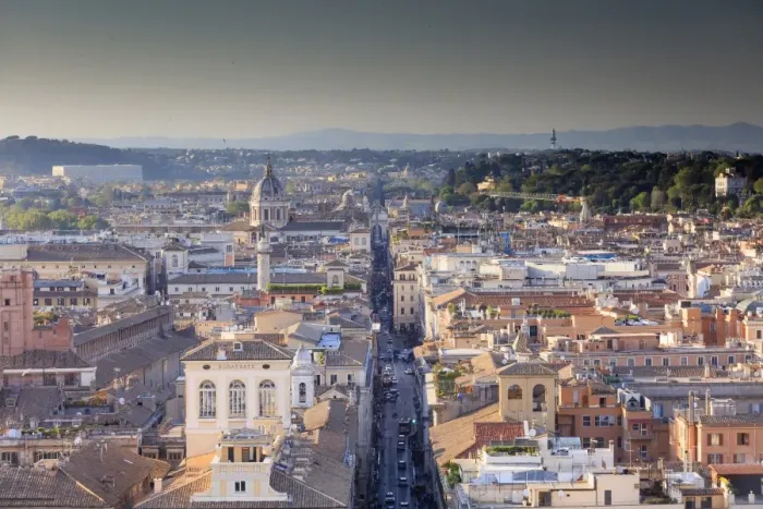 Framed Print : Rome, Via del Corso Framed Print : Rome, Via del Corso