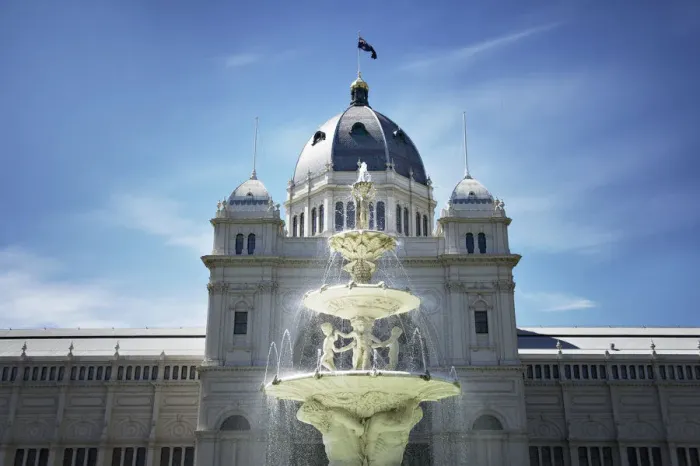 Framed Print : Royal Exhibition Building and historic fountain in Melbourne