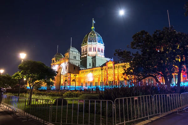 The Royal exhibition building lights up in White Night festival 2016