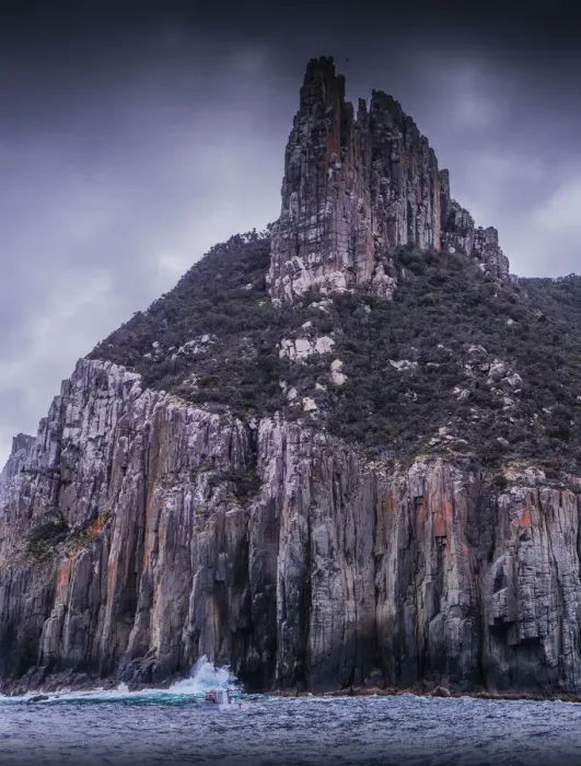 Framed Print : The rugged cliffs and awesome beauty of the Tasman Peninsula, southern Tasmania Framed Print : The rugged cliffs and awesome beauty of the Tasman Peninsula, southern Tasmania