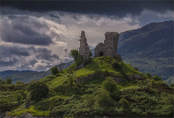 Ruined castle, Kyleakin, Isle of Skye, Scotland, United Kingdom