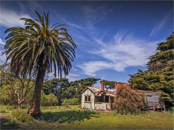 The rural area of Gunningbar and a derelict farmhouse on Flinders Island, Tasmania