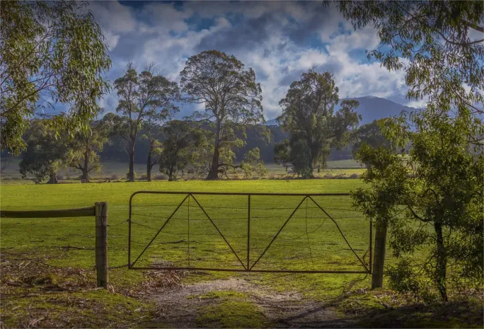 Framed Print : Rural farmland near Hesket, Macedon Ranges, Victoria, Australia