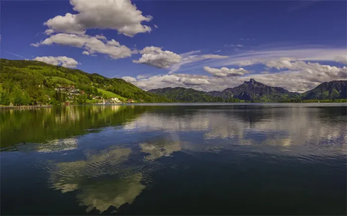 Framed Print : Scenic delights around the village of Mondsee, in the Vocklabruck district in