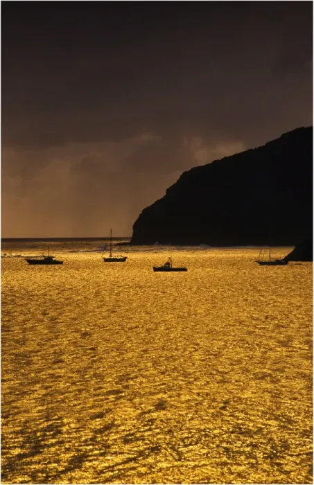 Framed Print : Scenically beautiful and a world heritage designated location, Lord Howe Island lies between the South Pacific ocean and the Tasman sea off the coast of New South Wales, Australia
