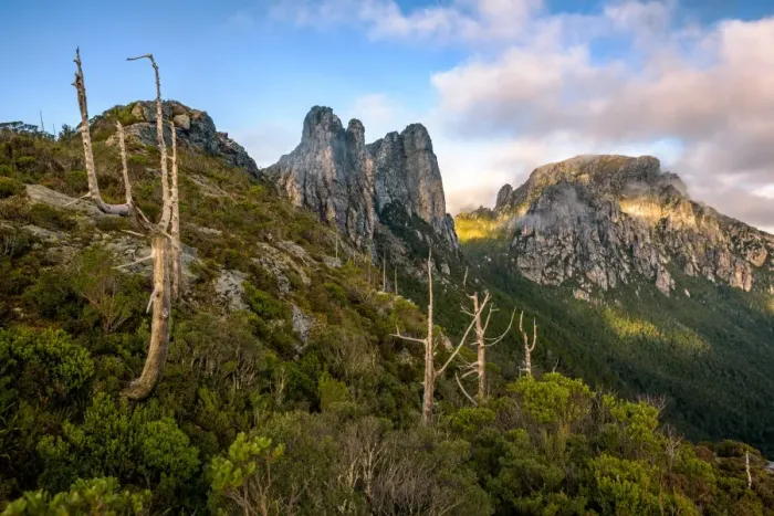 Framed Print : Sharlands and Philps peaks in Franklin-Gordon Wild Rivers National Park, Tasmania