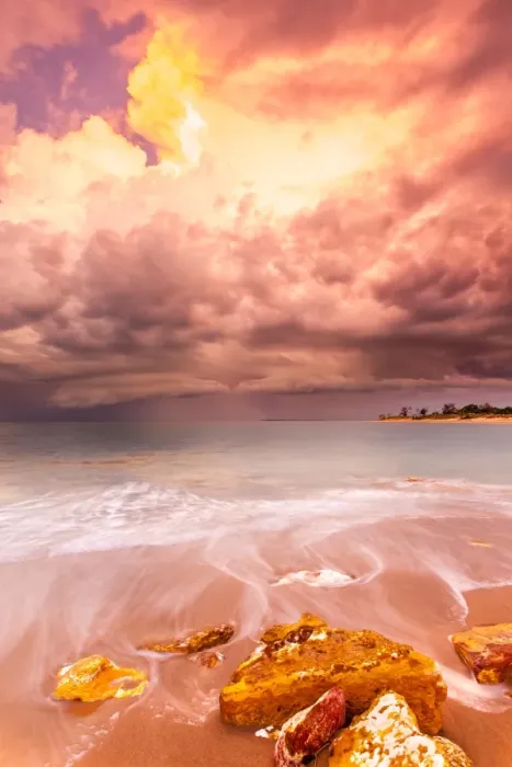 Framed Print : Shelf cloud forming over Darwin (Explored)