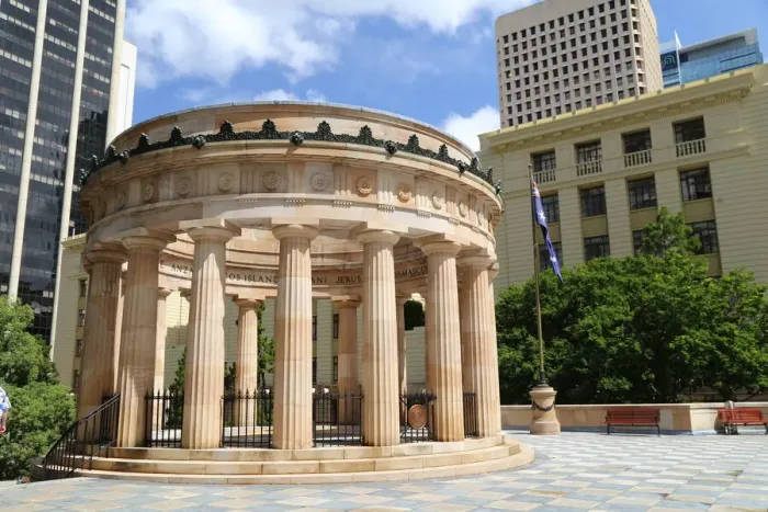 Framed Print : Shrine of Remembrance, ANZAC Square, Brisbane, Australia