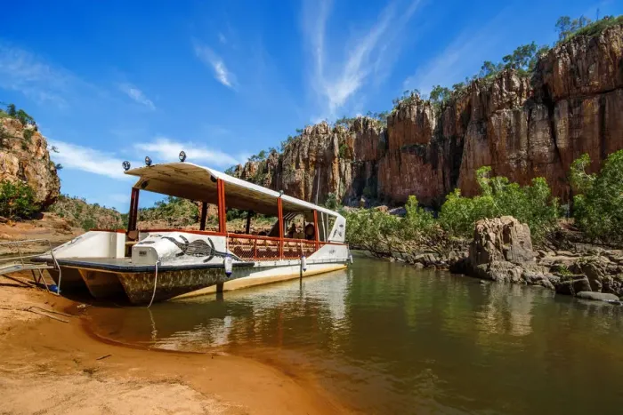 Framed Print : Sightseeing Boat at Katherine Gorge, Nitmiluk National Park, Northern Territory, Australia