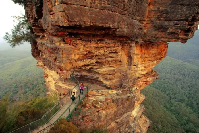 Framed Print : Rocks. Three Sisters Blue Mountains in New South Wales