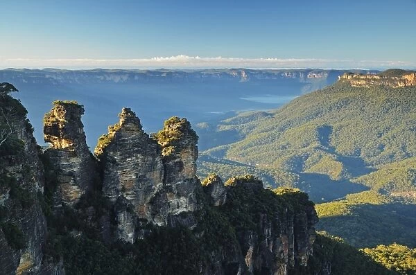 The Three Sisters and Jamison Valley, Blue Mountai