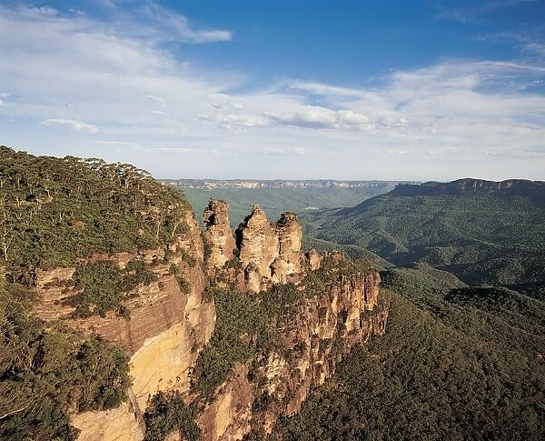 Three Sisters Mountain, Blue Mountains National Park, New South Wales, Australia