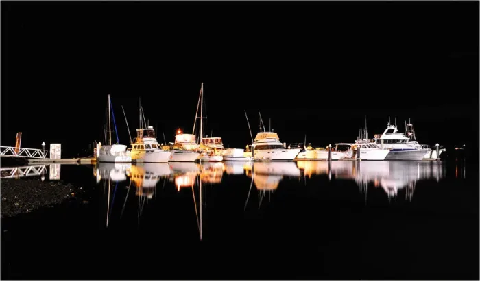 Framed Print : St-Helens commercial fishing wharf at night, east coastline of Tasmania, Australia