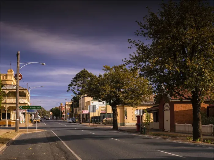 Framed Print : Streetscape in the town of St. Arnaud, in the Wimmera district of Victoria, Australia Framed Print : Streetscape in the town of St. Arnaud, in the Wimmera district of Victoria, Australia
