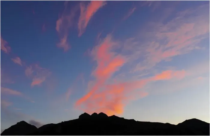 Framed Print : Sunrise over the peaks, Flinders Island, part of the Furneaux group, eastern Bass Strait, Tasmania Framed Print : Sunrise over the peaks, Flinders Island, part of the Furneaux group, eastern Bass Strait, Tasmania