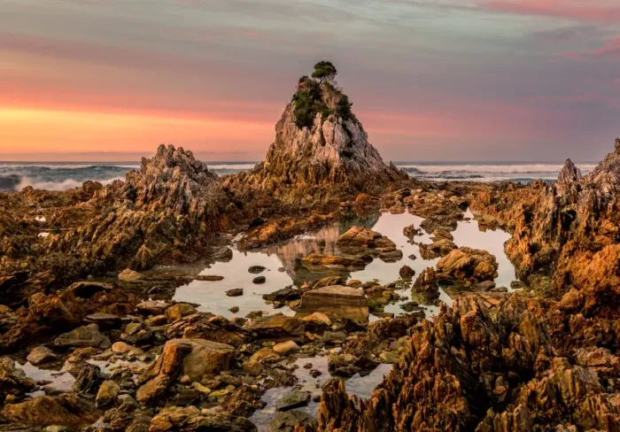 Framed Print : Sunrise at Wilson Bright, South West Cape track, Southwest Tasmania