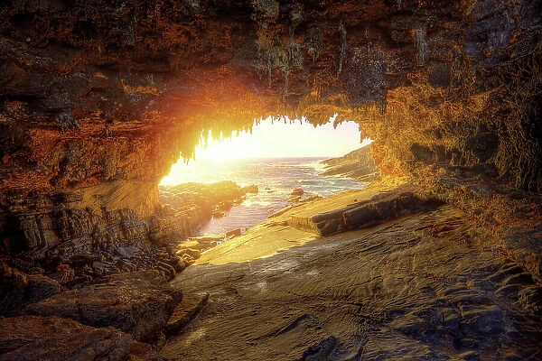 Sunset at Admirals Arch, Flinders Chase National Park, Kangaroo Island, South Australia