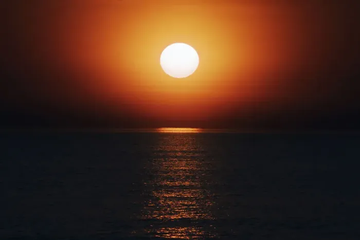Framed Print : Sunset over the Indian Ocean shot from Cable Beach, Broome, Western Australia, Australia Framed Print : Sunset over the Indian Ocean shot from Cable Beach, Broome, Western Australia, Australia