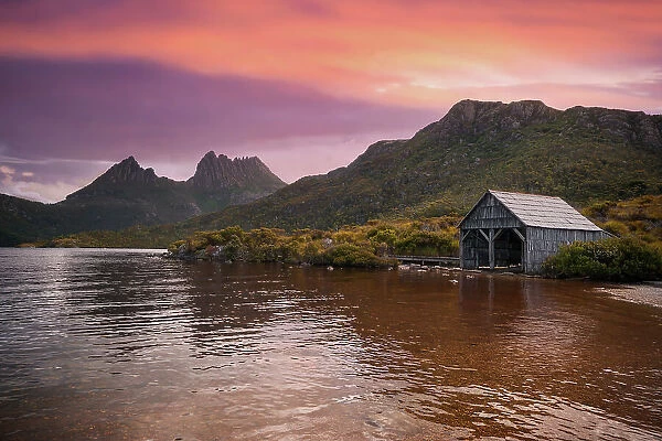 Sunset View of Cradle Mountain in the Cradle Mountain-Lake St Clair National Park, Central Highlands Region of Tasmania, Australia
